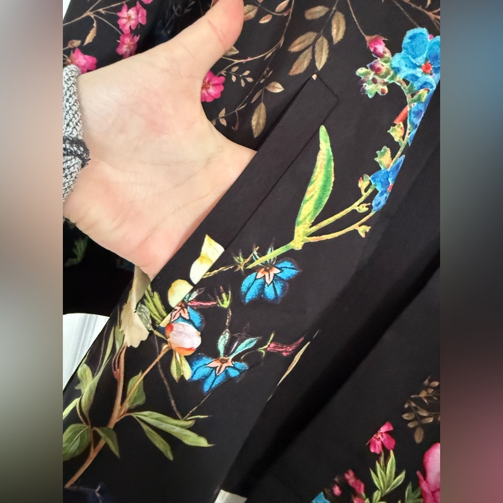 Stella and dot reversable floral kimono size M/L - Picture 3 of 9